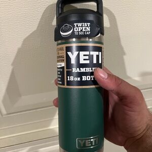 Yeti 18 oz Rambler Bottle.  (Northwood Green). HTF.
